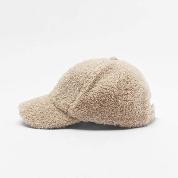 Zara faux shearling cap - Picture 4 of 9